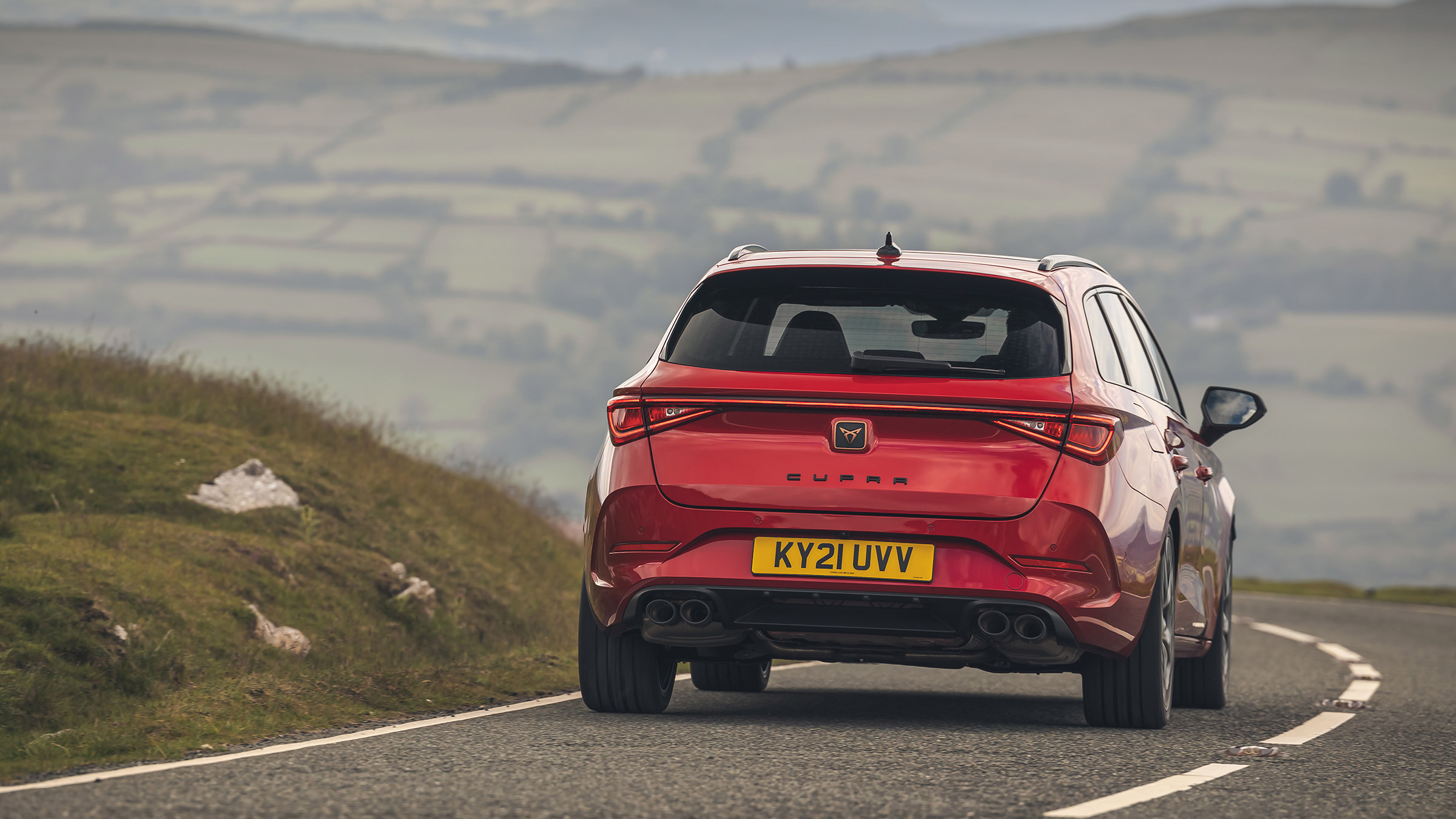 Cupra Leon ST 310 4Drive – rear cornering