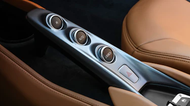 Ferrari F8 Tributo – bridge