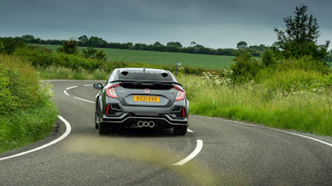 Honda Civic Type R Sport Line – rear cornering