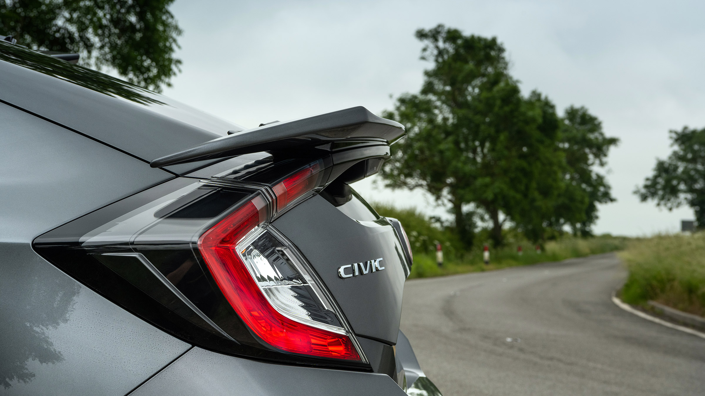 Honda Civic Type R Sport Line – wing
