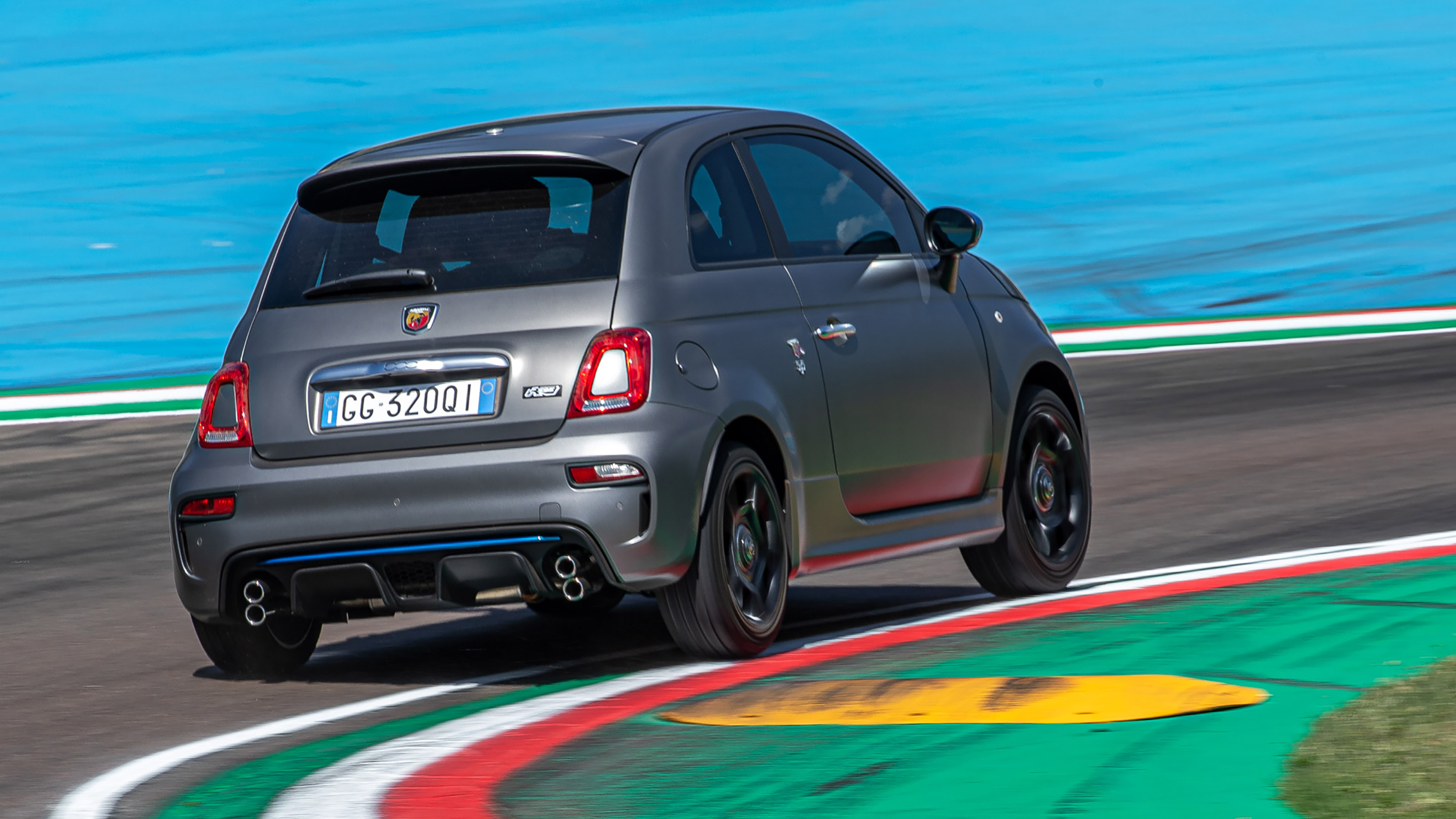 Abarth F595