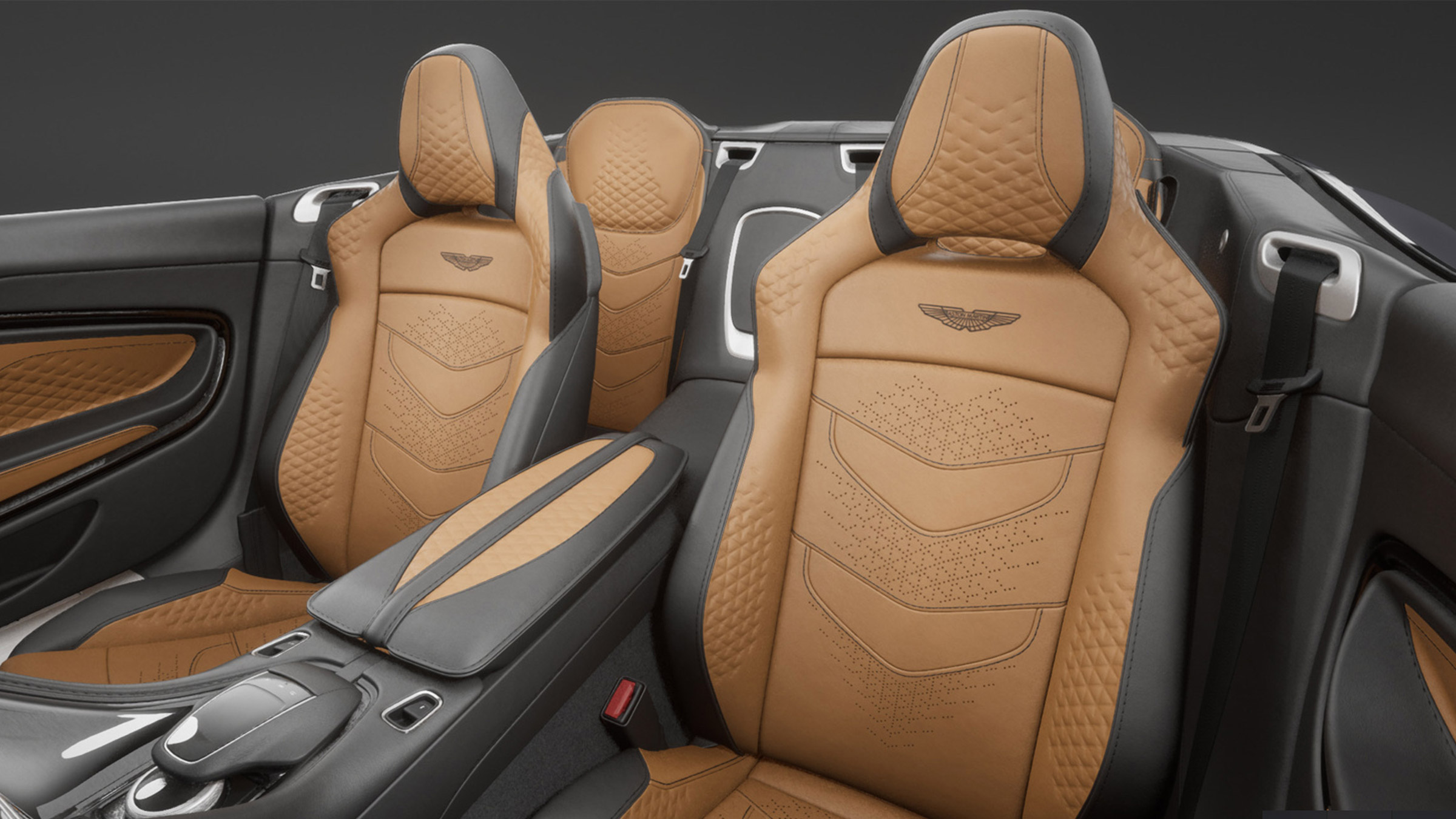 Aston Martin MY22 – DBS cabin