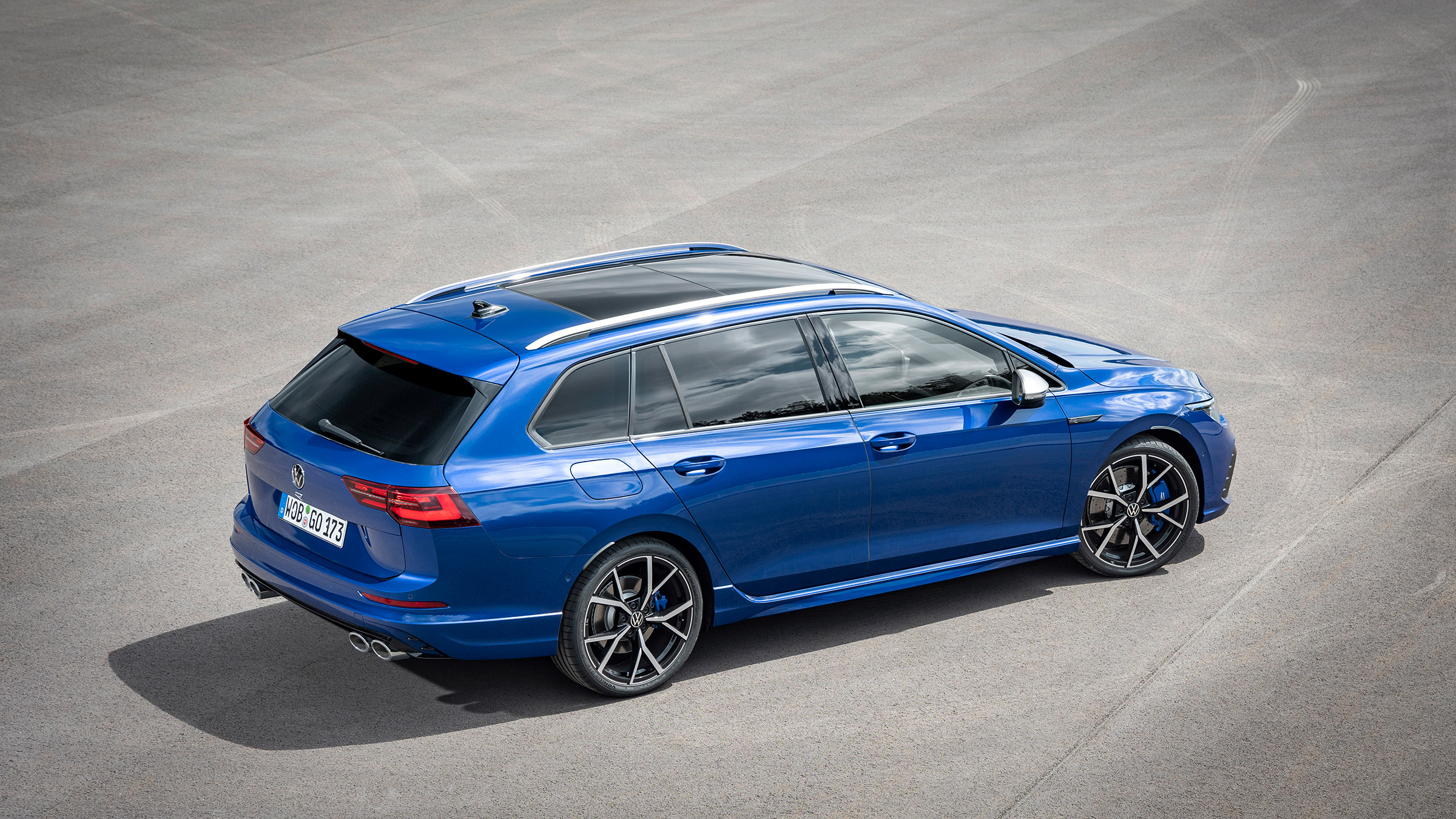 Mk8 Volkswagen Golf R – rear top