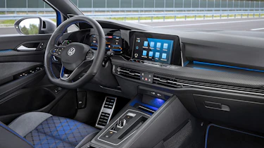 Mk8 Volkswagen Golf R – interior