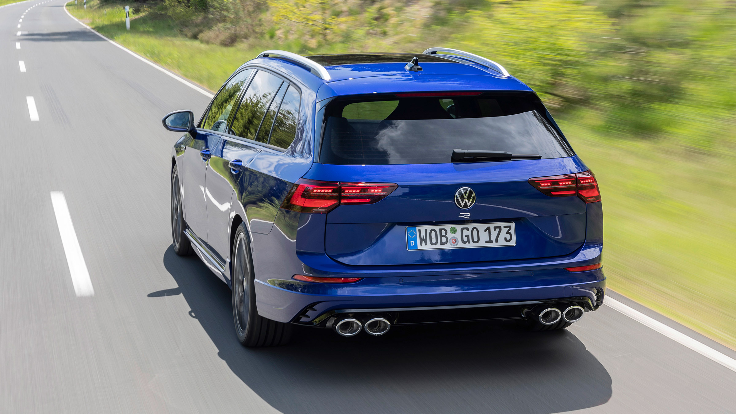 Mk8 Volkswagen Golf R – rear tracking 