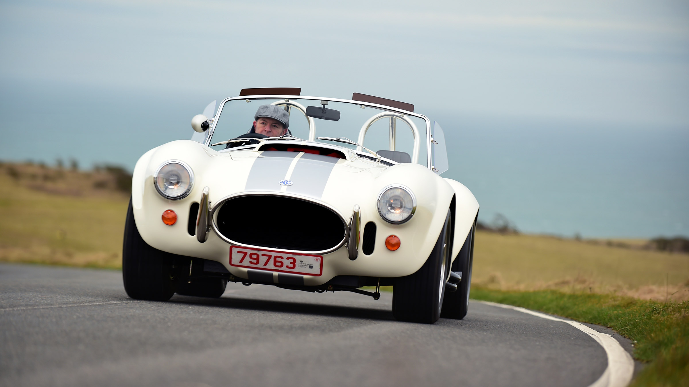 AC Cobra 378 Superblower MkIV - front tracking