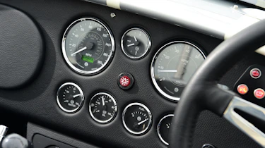 AC Cobra 378 Superblower MkIV - dials