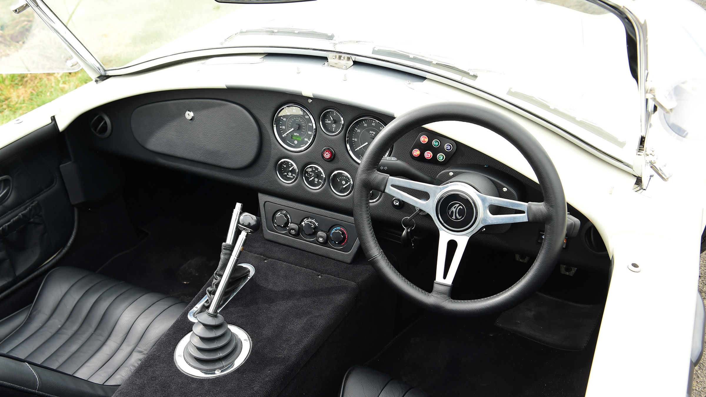 AC Cobra 378 Superblower MkIV - interior