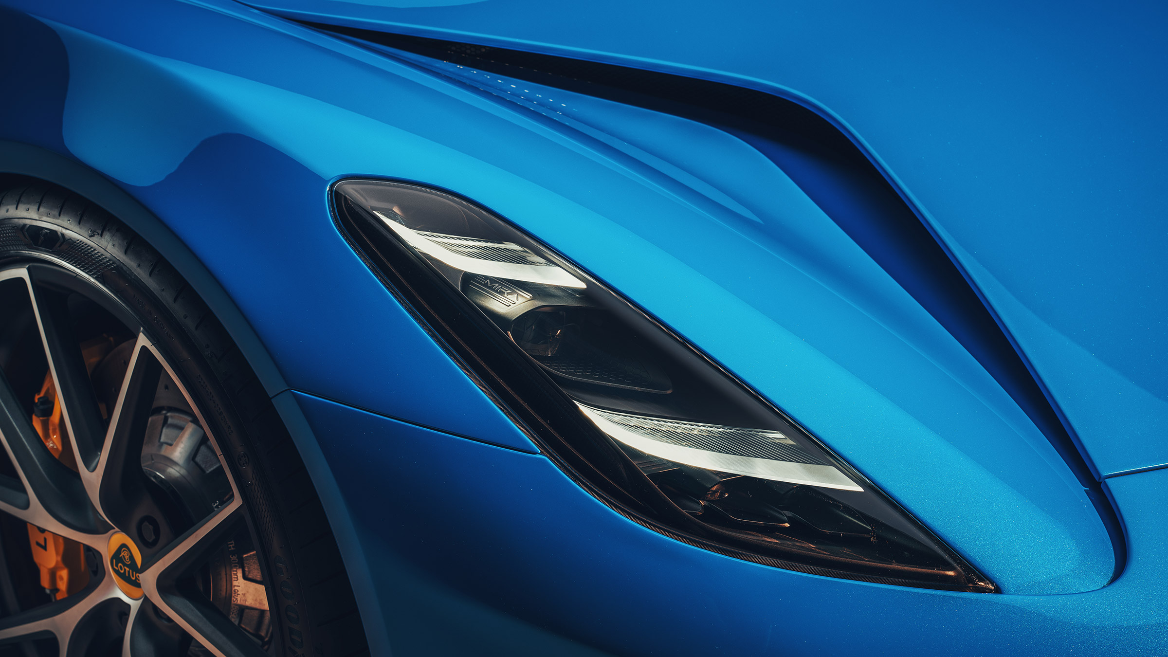 Lotus Emira (press) – headlights
