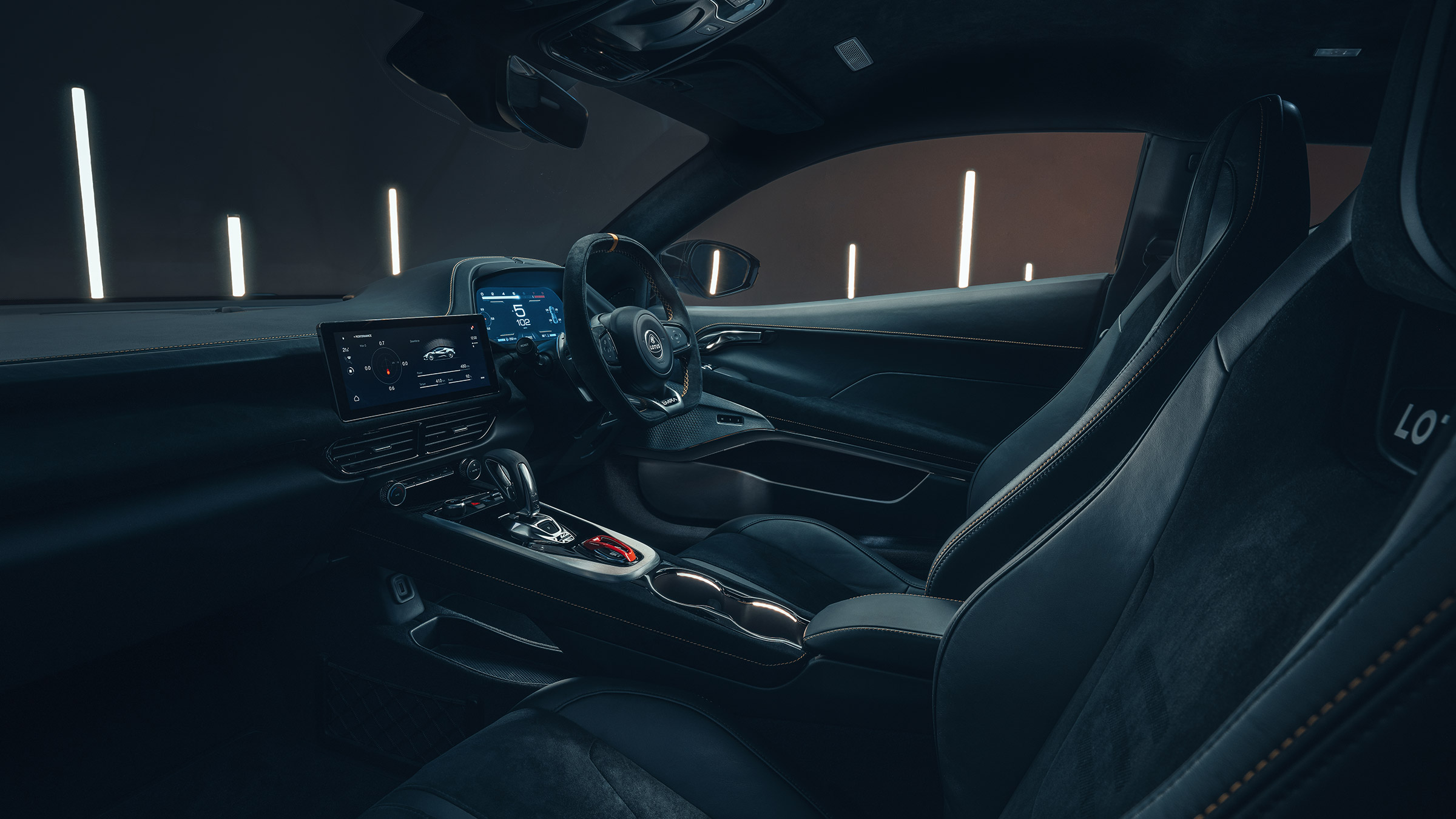 Lotus Emira (press) – cabin 1
