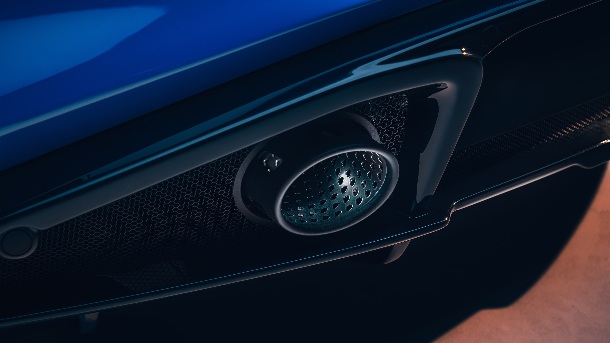 Lotus Emira (press) – exhaust