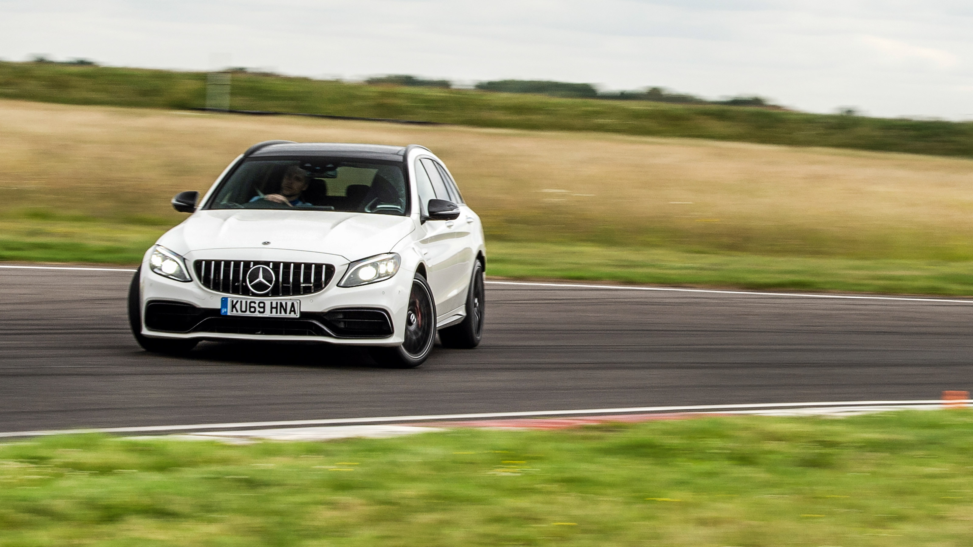 Mercedes-AMG C63 S Estate v Audi RS4 Avant