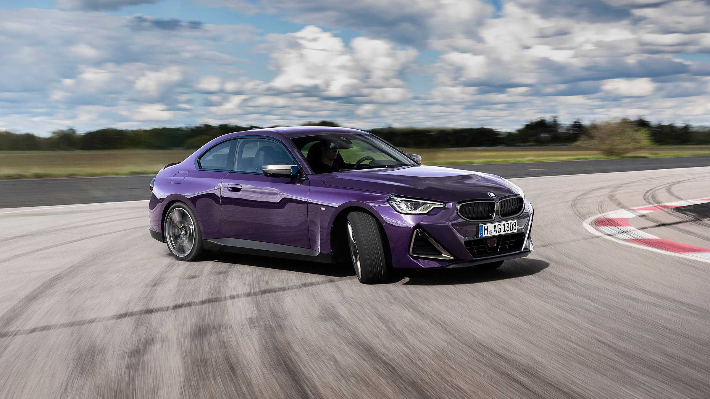 BMW 2-series 2021 – front slide