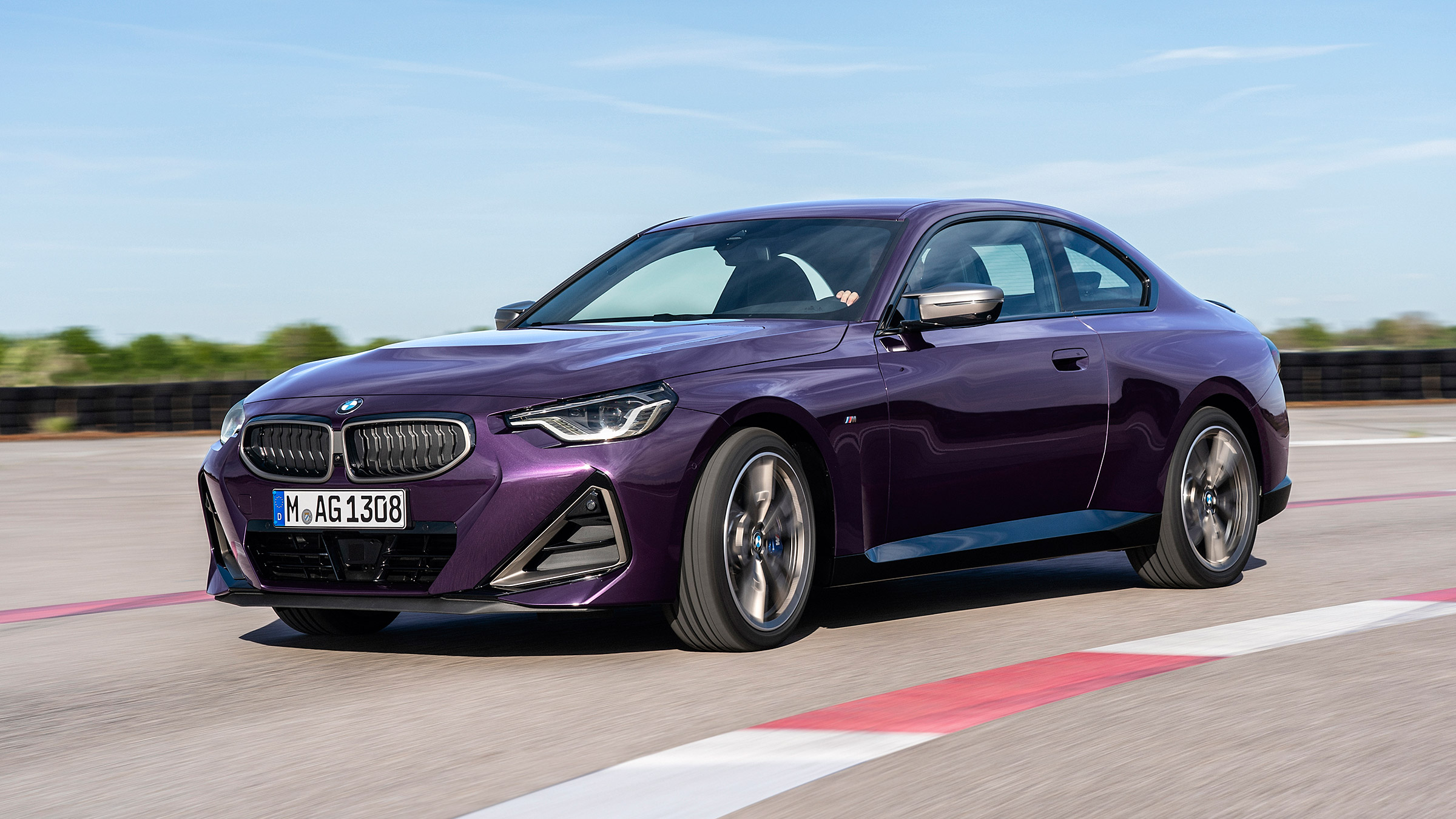 BMW 2-series 2021 – front quarter tracking