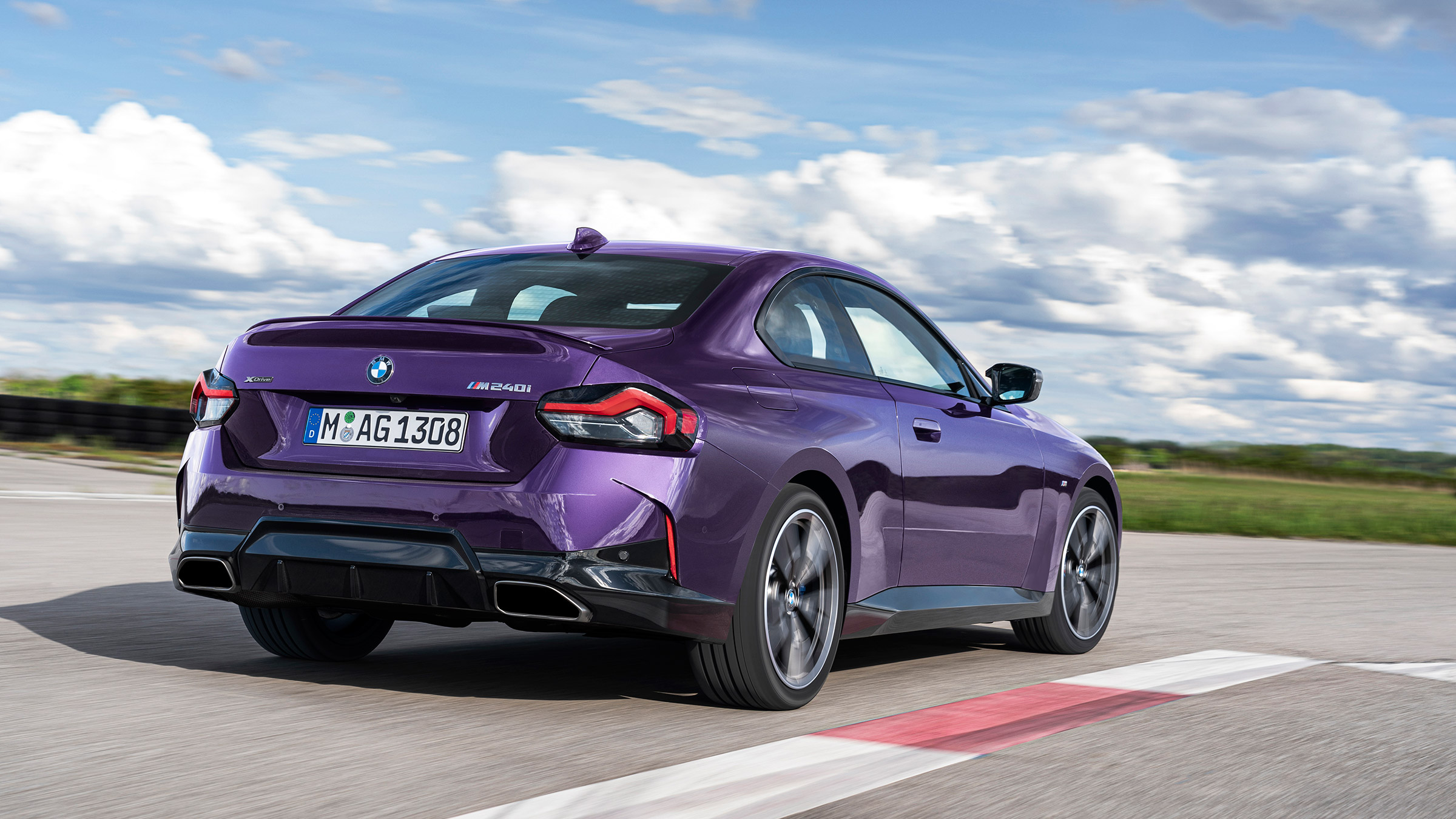 BMW 2-series 2021 – rear quarter tracking