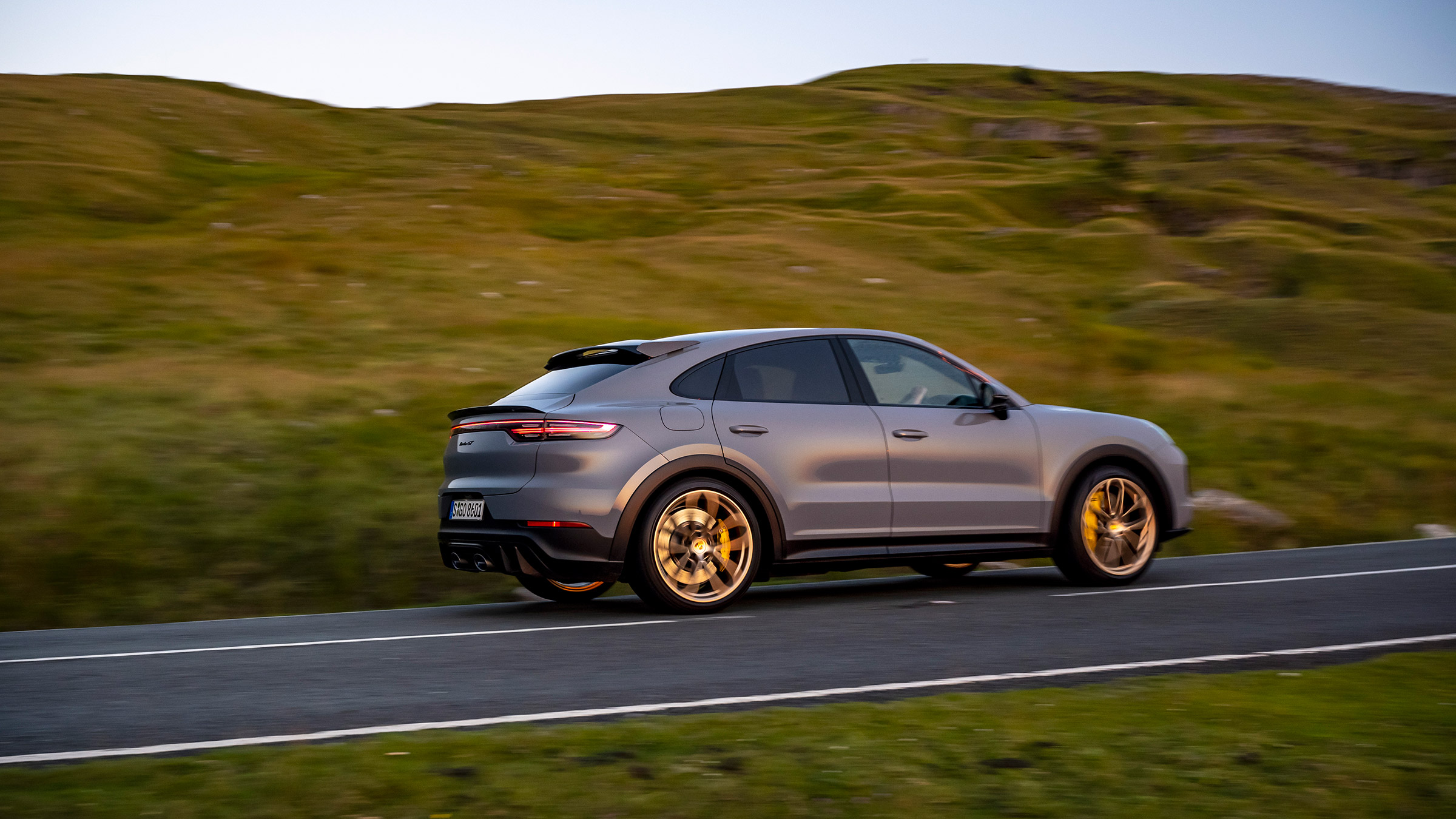 Porsche Cayenne Turbo GT – side