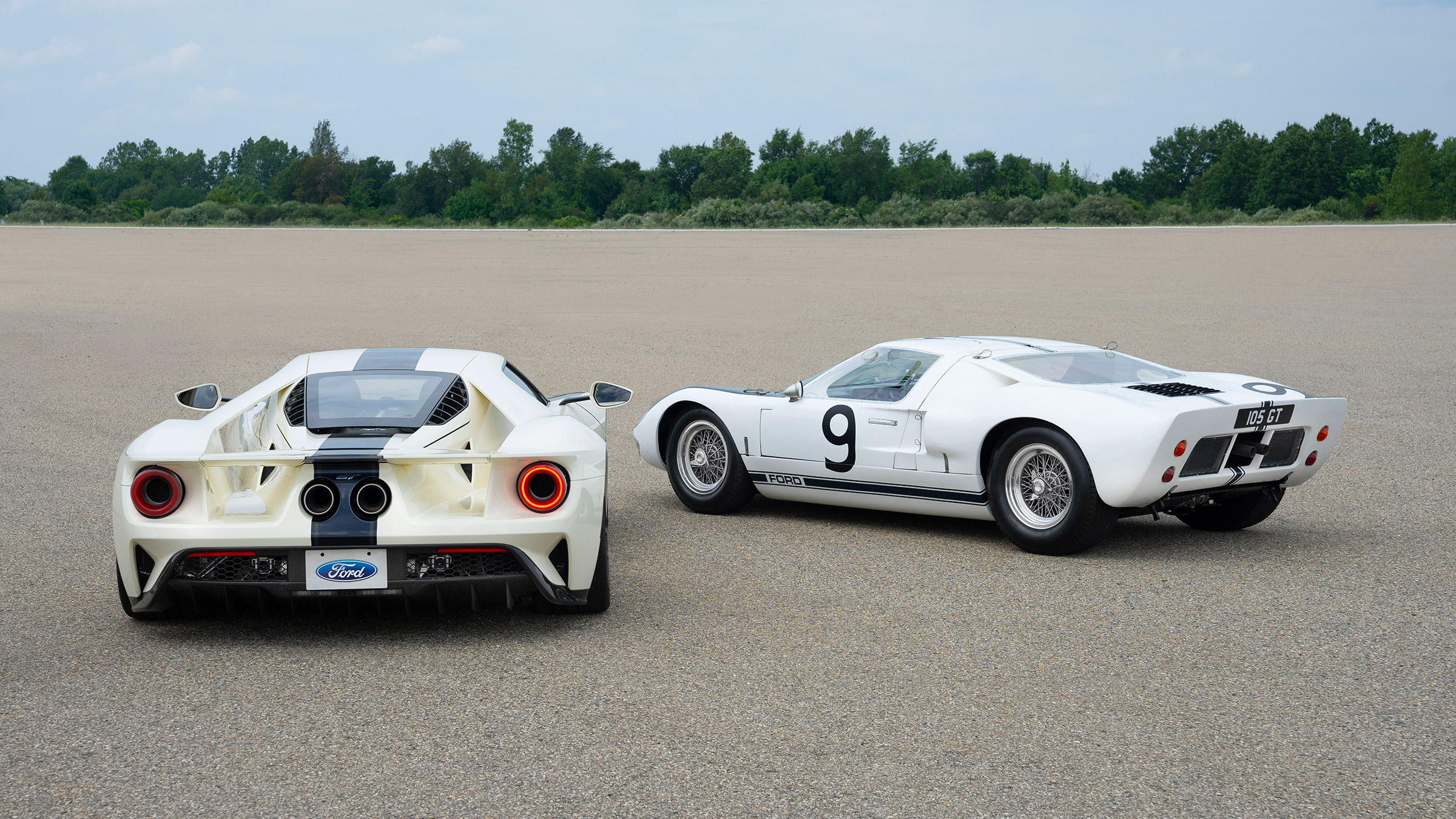 Ford GT Heritage Edition - rear twin