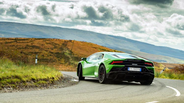 Lamborghini Huracán Evo RWD – rear slide