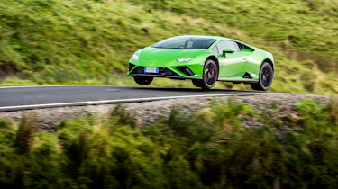 Lamborghini Huracán Evo RWD – jump