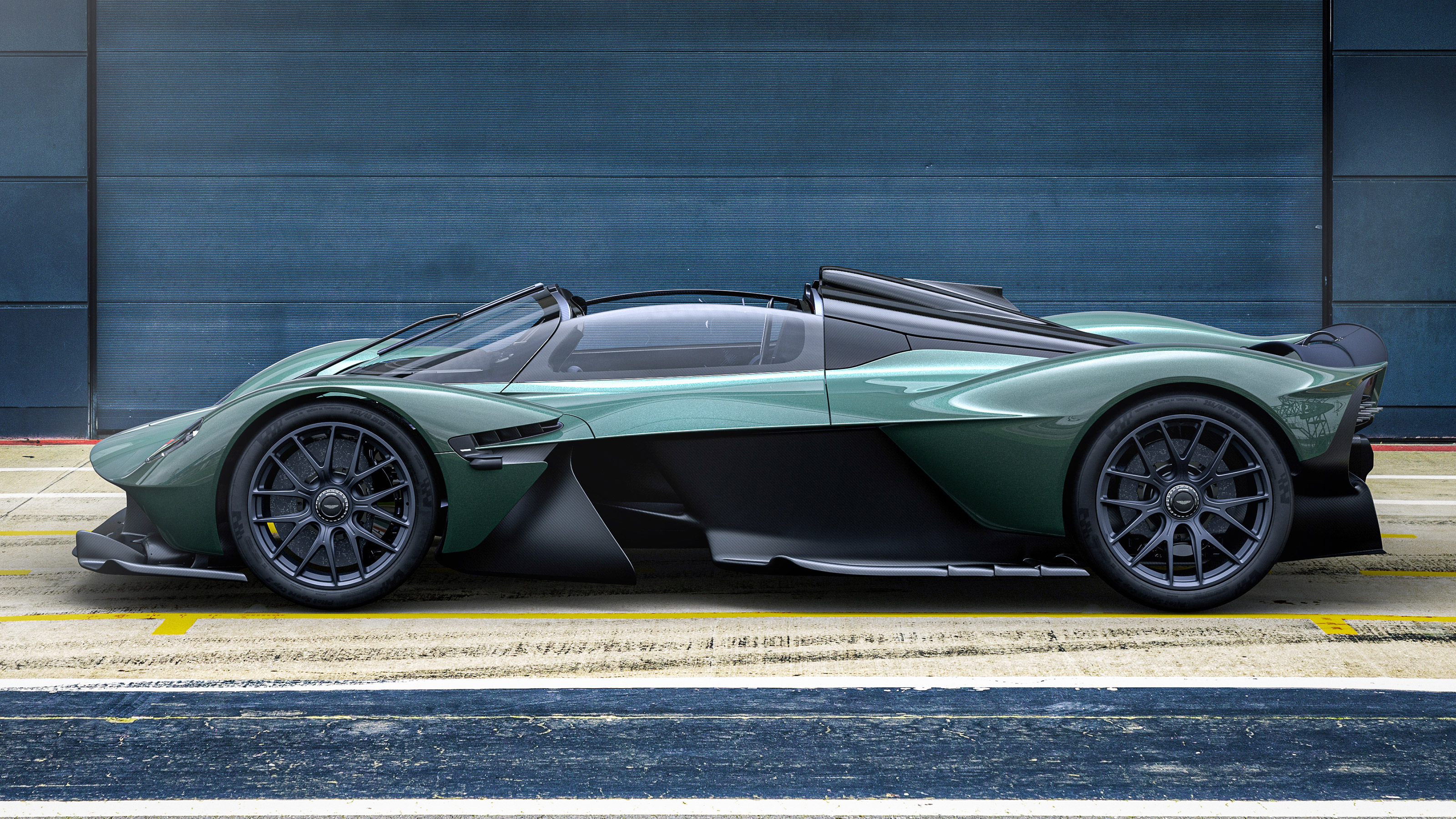Aston Martin Valkyrie Spider