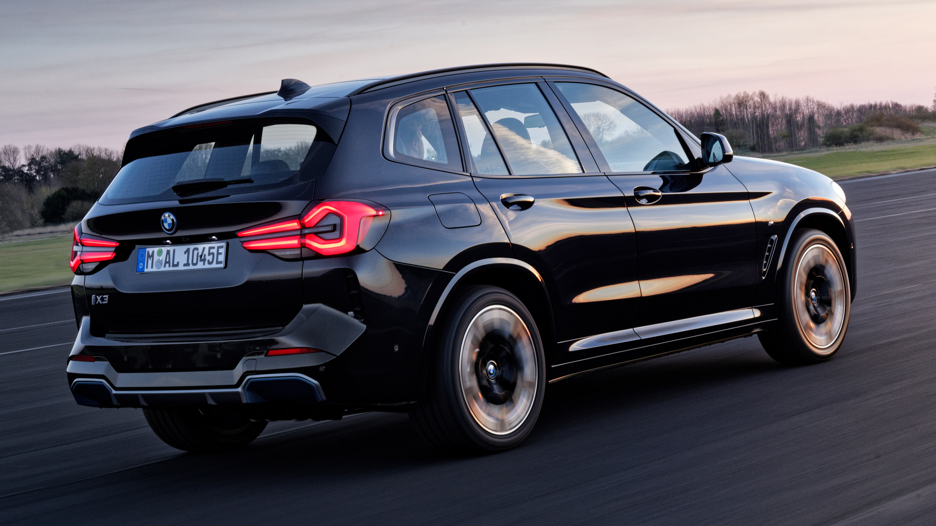 BMW iX3