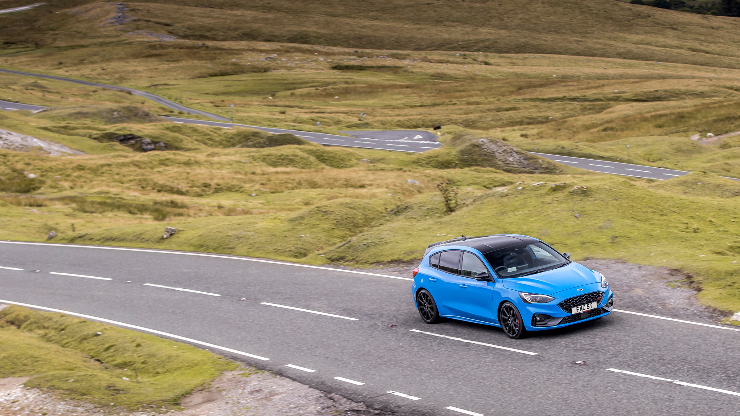 Ford Focus ST Edition – front cornering