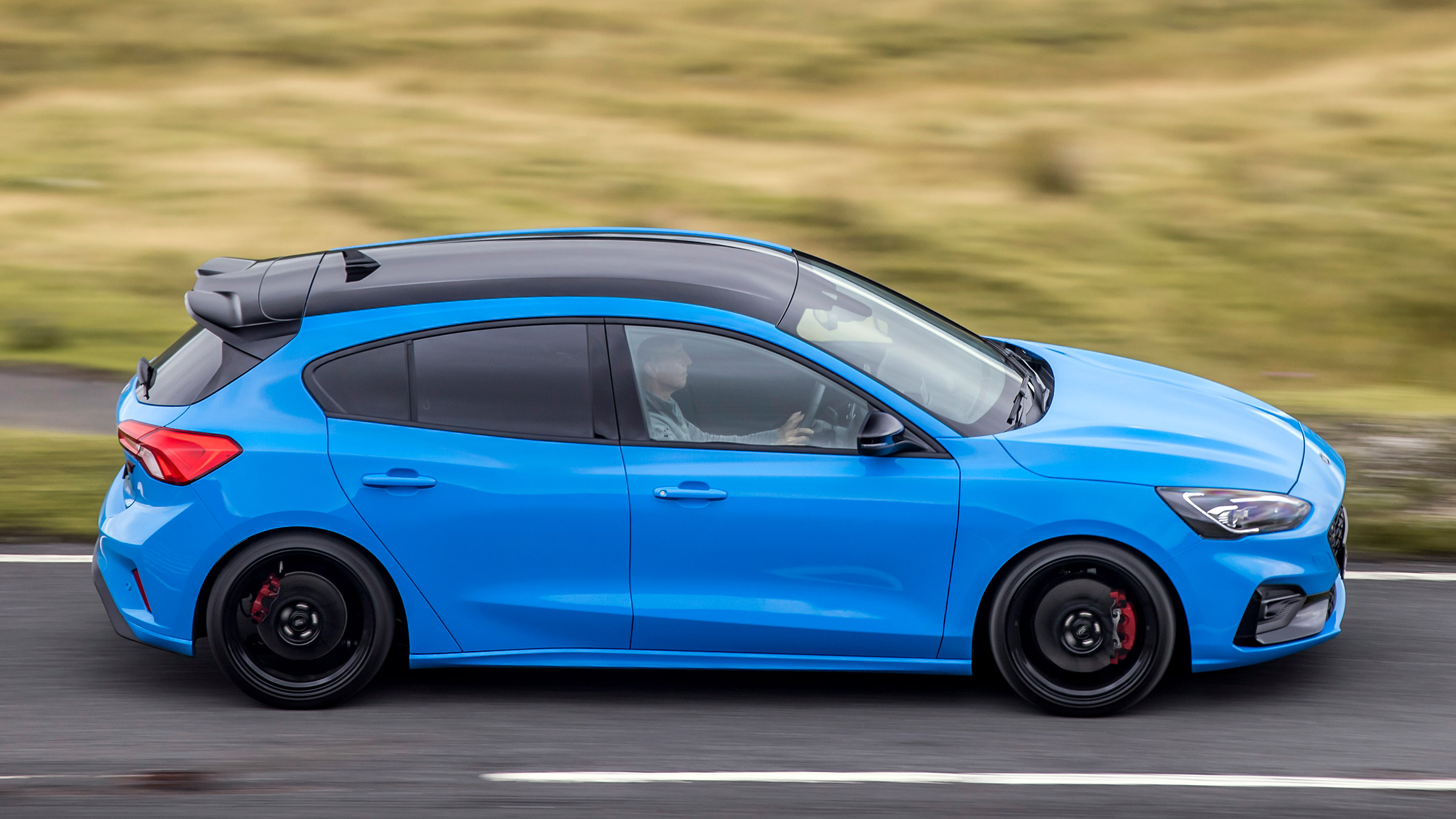 Ford Focus ST Edition – pan