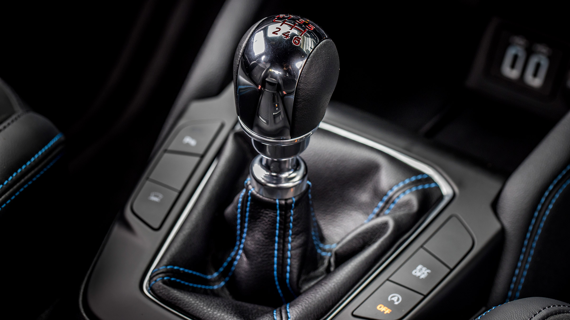 Ford Focus ST Edition – gear