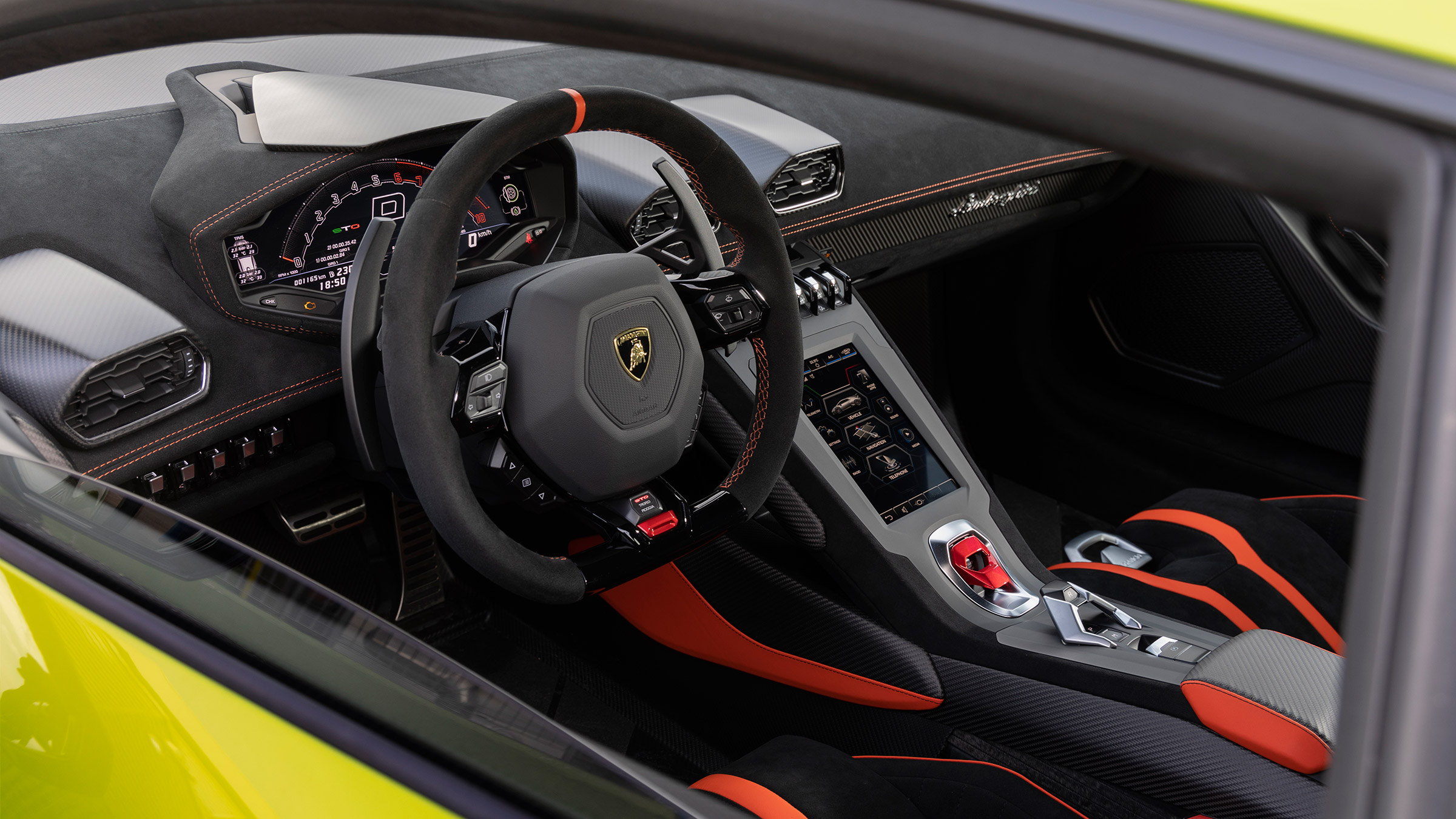 Lamborghini Huracan STO (International) – dash