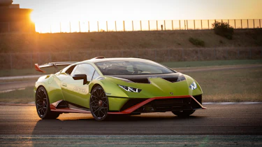 Lamborghini Huracan STO (International) – front
