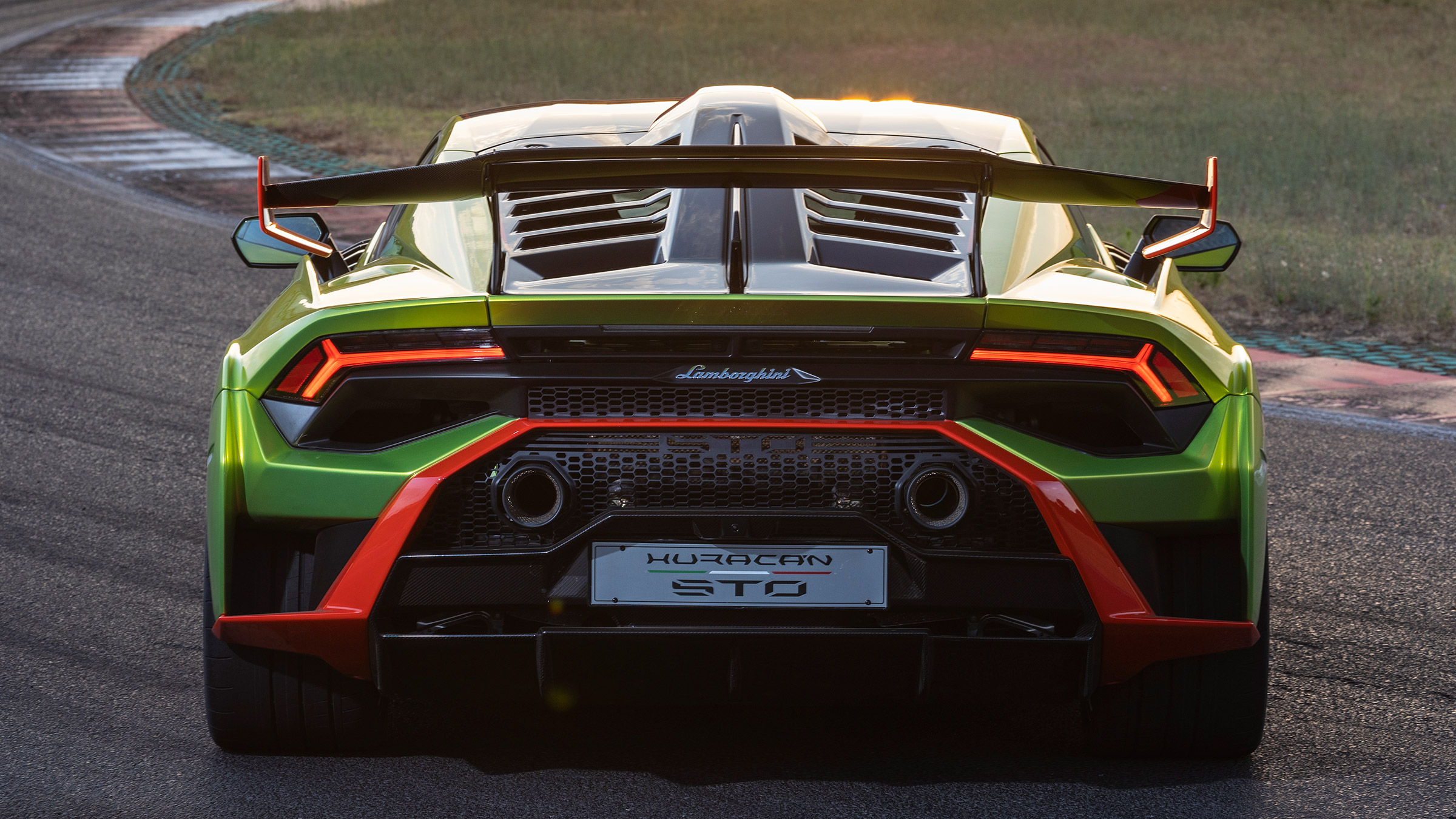 Lamborghini Huracan STO (International) – rear static
