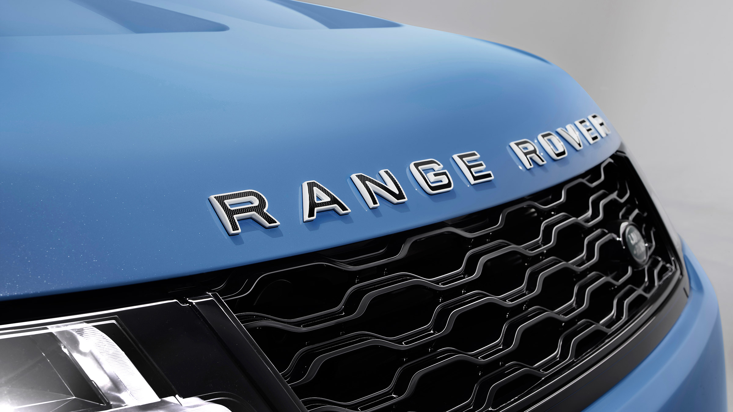 Range Rover Sport SVR Ultimate edition – badge