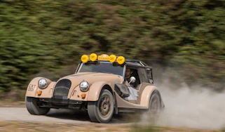 Morgan Plus Four CX-T – front quarter action