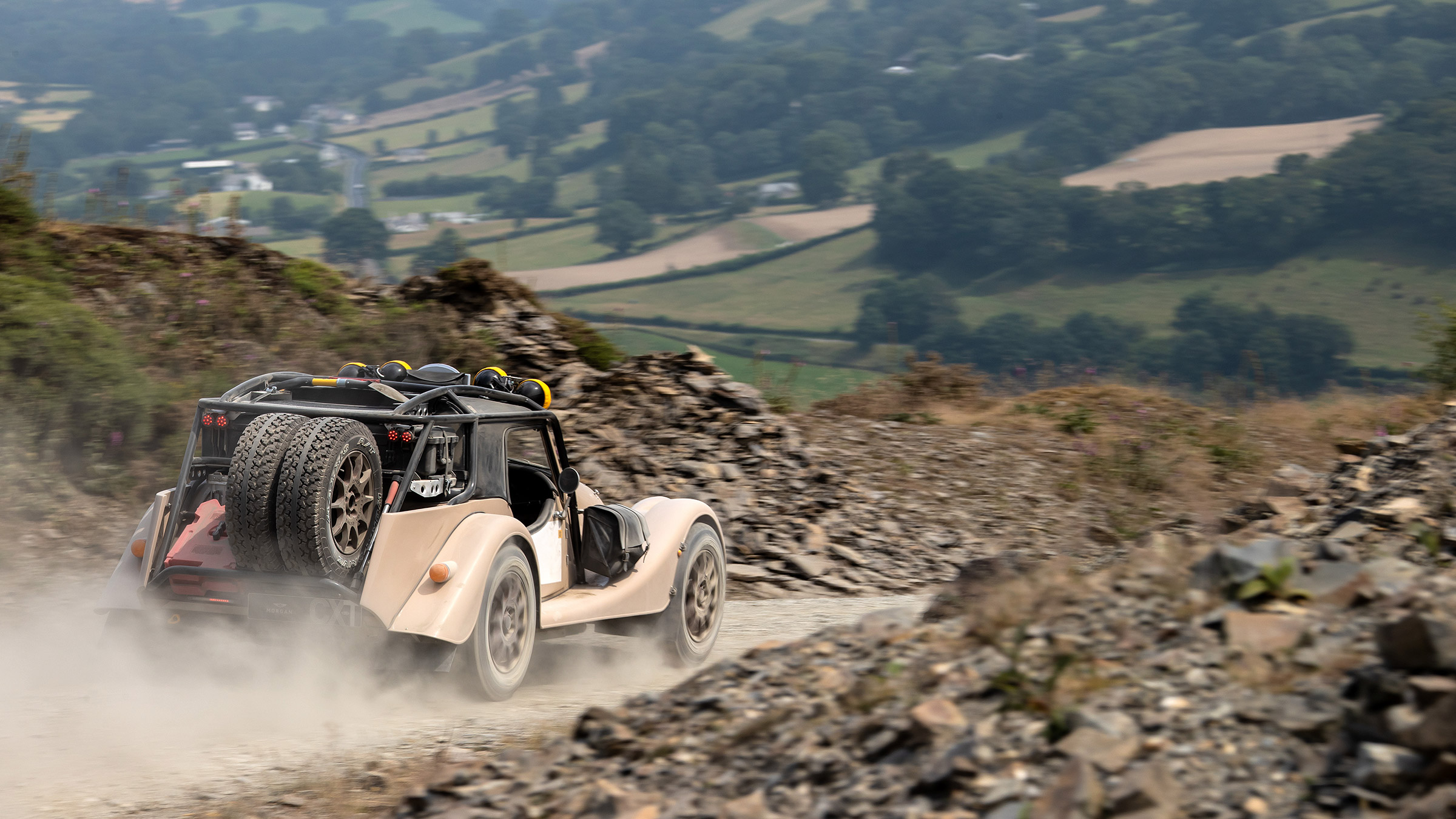 Morgan Plus Four CX-T – rear tracking