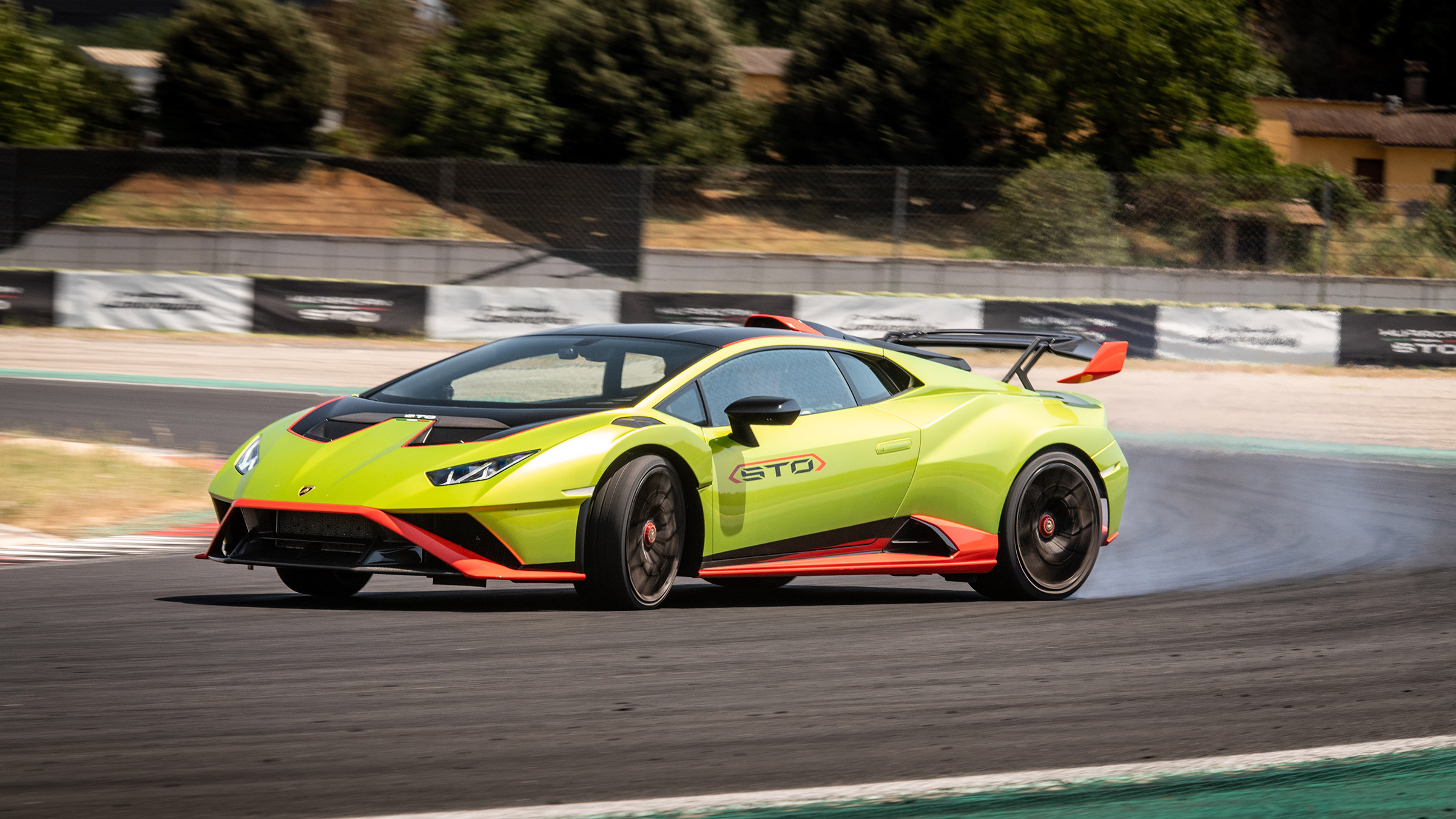 Lamborghini Huracan STO (International) – front quarter pass