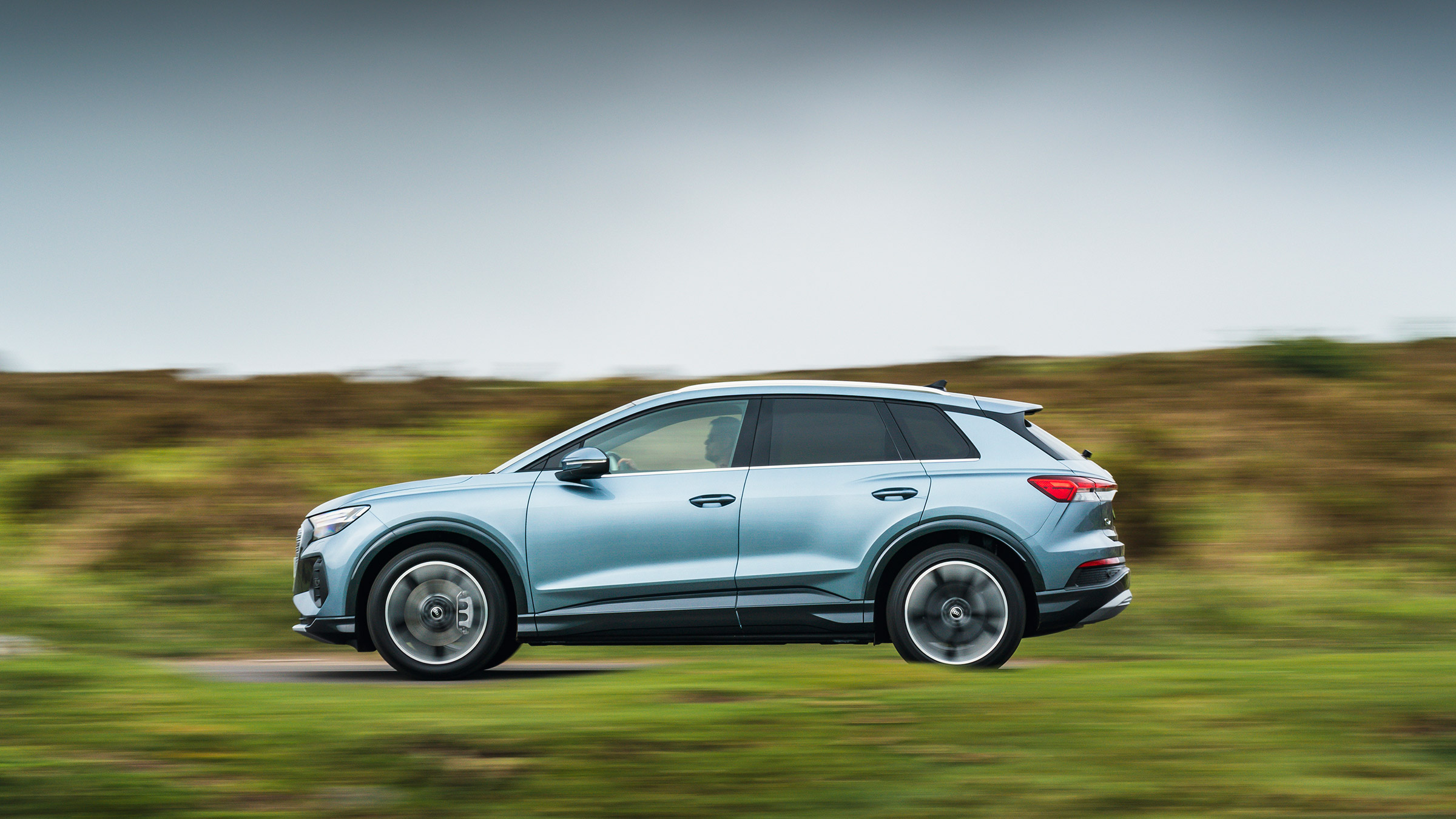 Audi Q4 e-tron 50 – pan