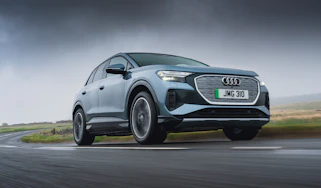 Audi Q4 e-tron 50 – front tracking