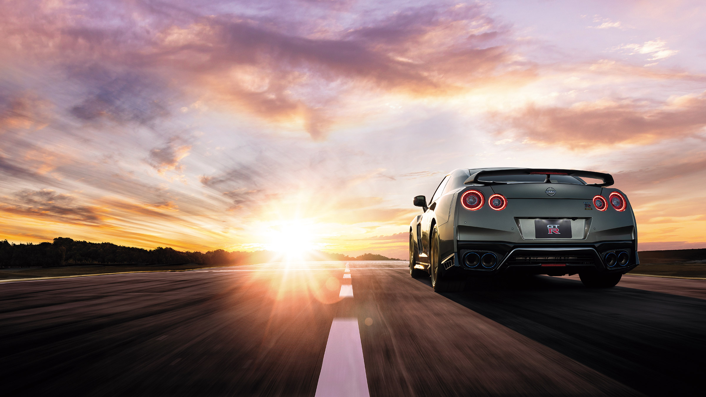 MY22 Nissan GT-R T-spec – rear 