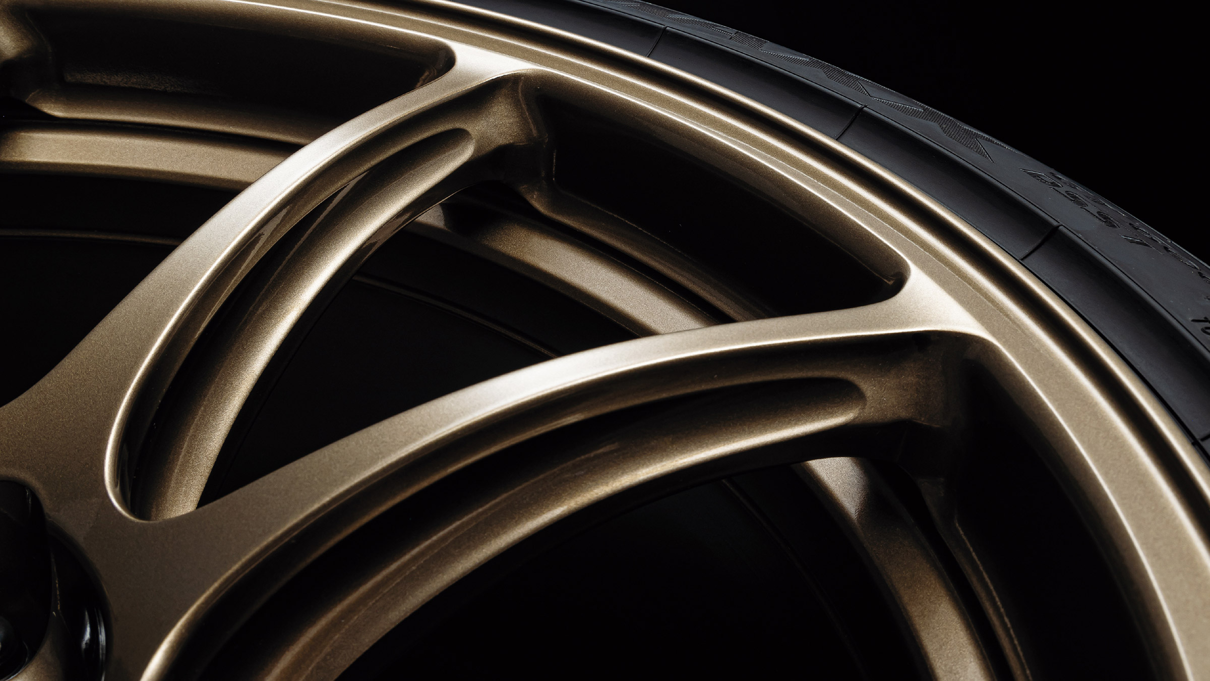 MY22 Nissan GT-R T-spec – wheels