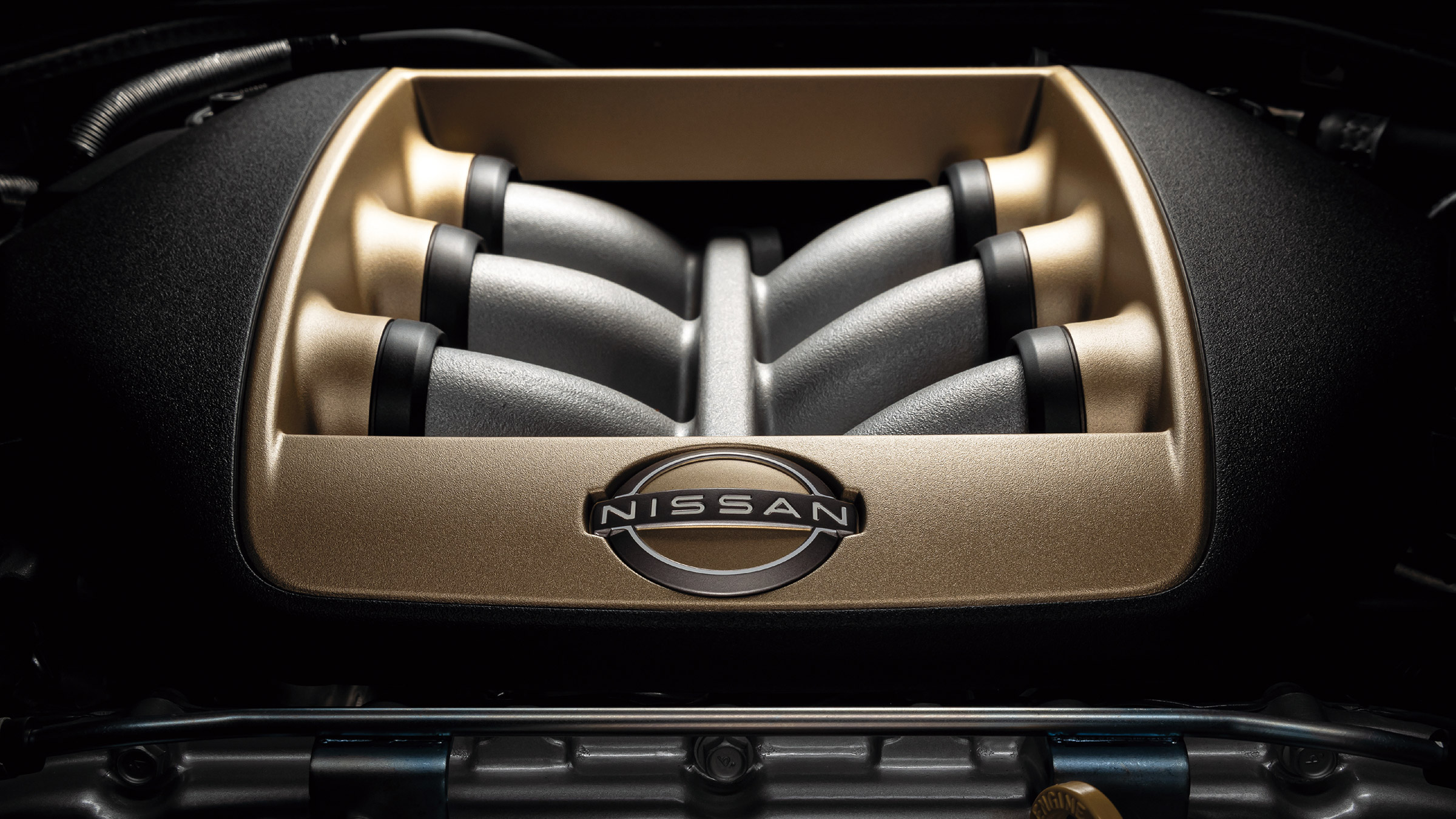 MY22 Nissan GT-R T-spec – engine