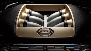 MY22 Nissan GT-R T-spec – engine
