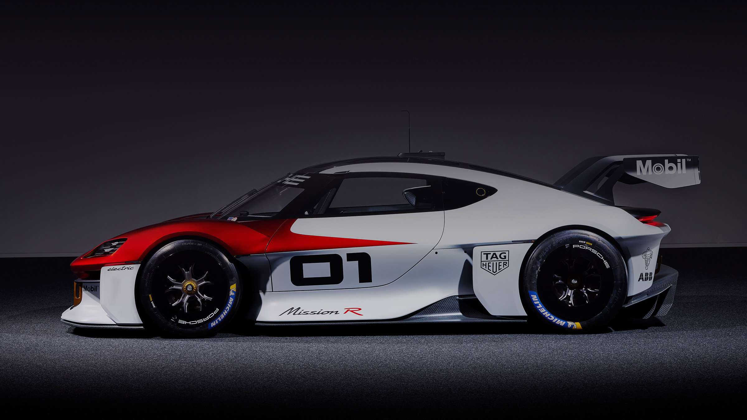 Porsche Mission R – side
