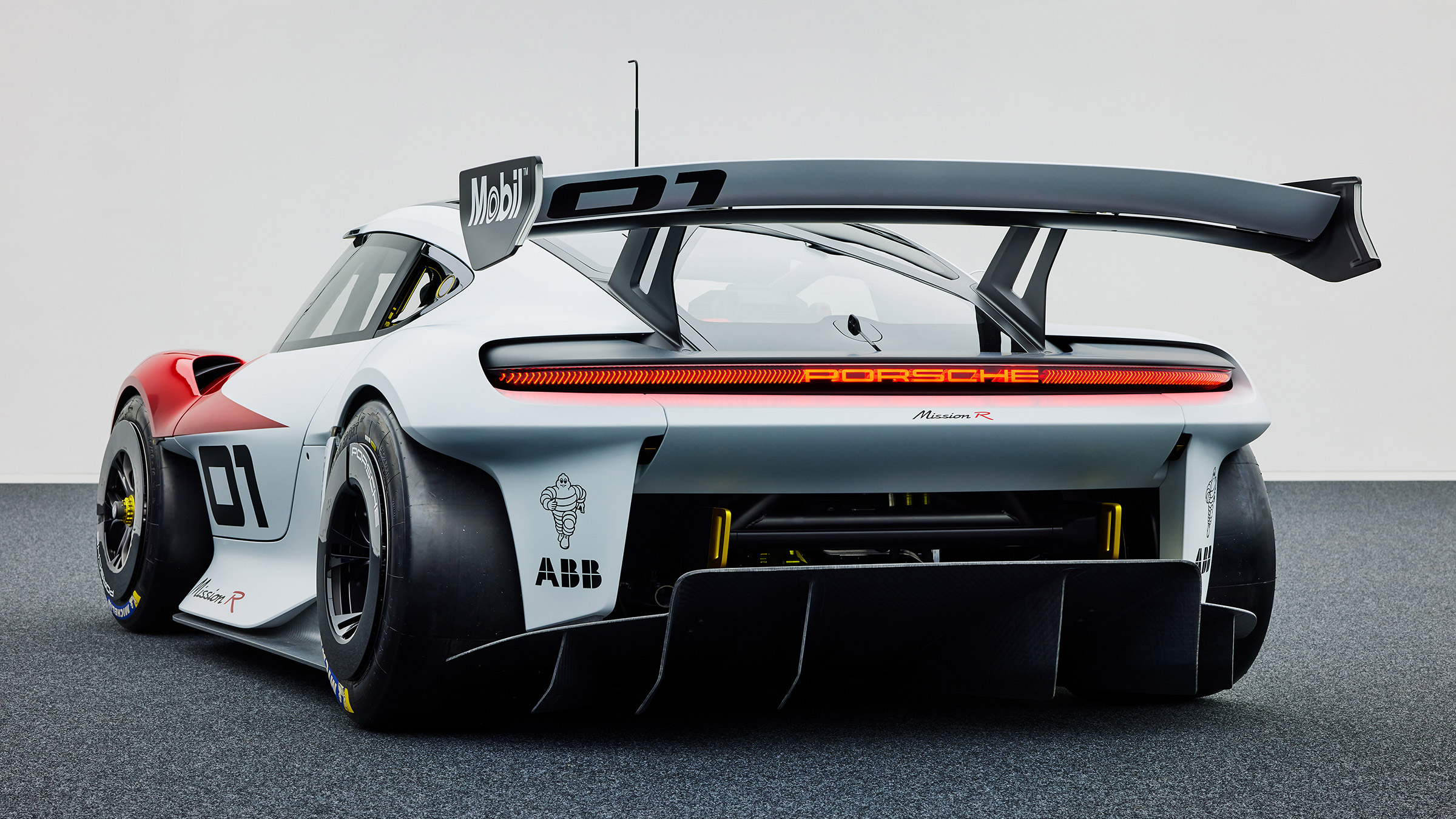 Porsche Mission R – rear