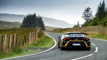 Lamborghini Huracan STO CP – slide