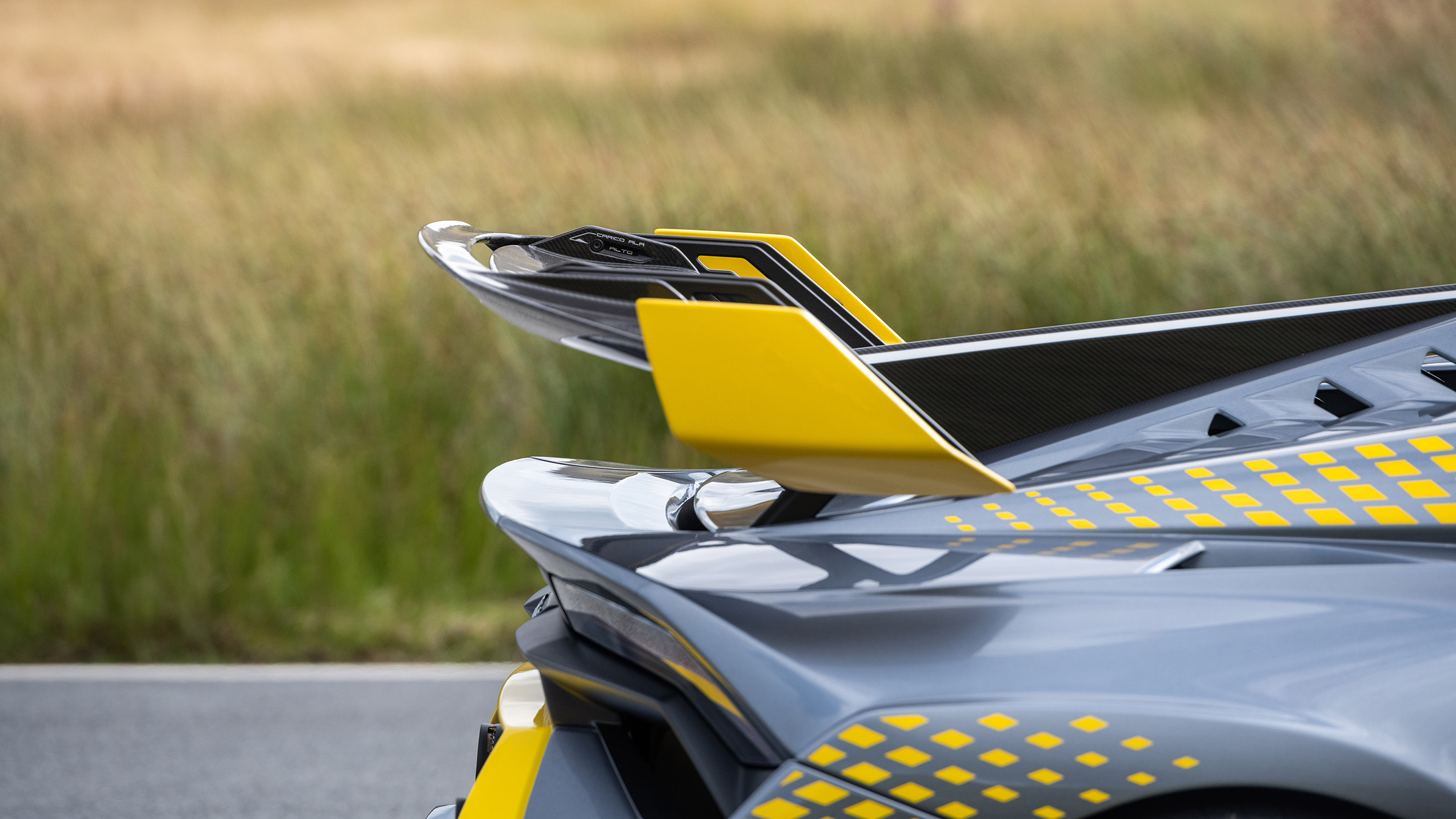 Lamborghini Huracan STO CP – wing