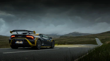 Lamborghini Huracan STO CP – rear night