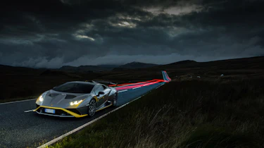 Lamborghini Huracan STO CP – front night
