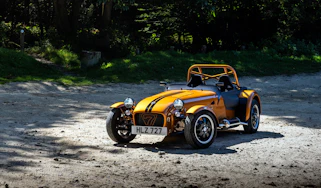 Caterham 170R – front quarter