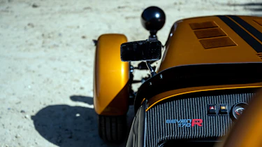 Caterham 170R – dials