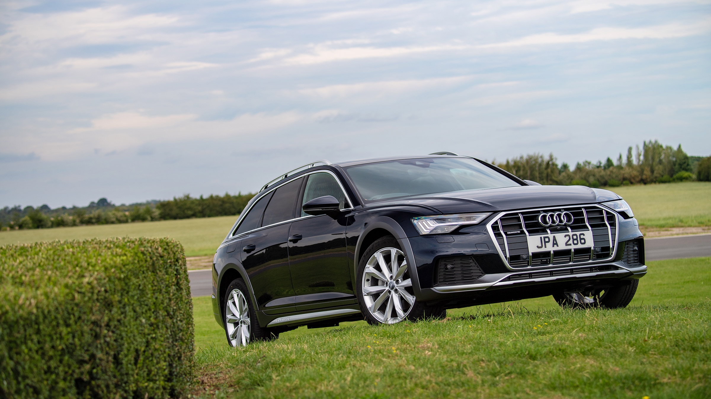 Audi A6 Allroad 2021 – front static